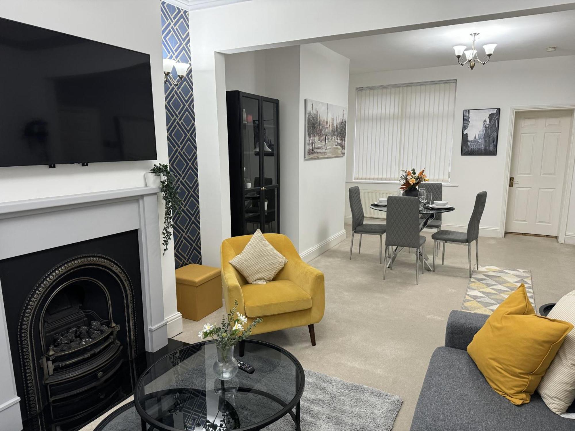 Modern House Close To Etihad, Coop Live, Centre, Ideal For Groups, Families & Work, Free Parking Holiday home Manchester